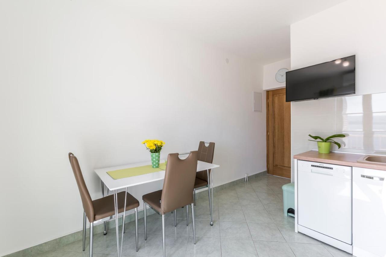 Apartmani Bezmalinovic 볼 외부 사진