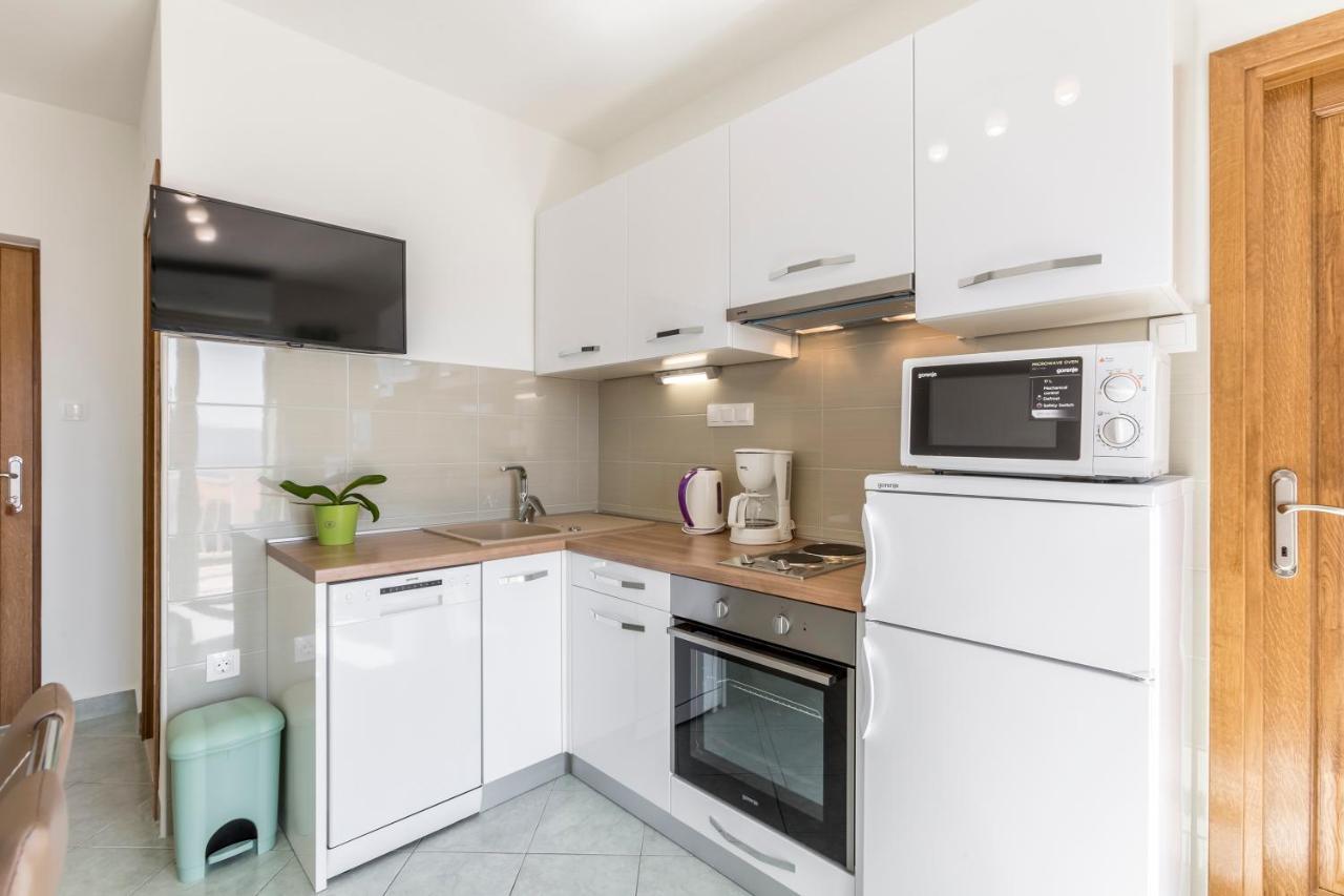 Apartmani Bezmalinovic 볼 외부 사진