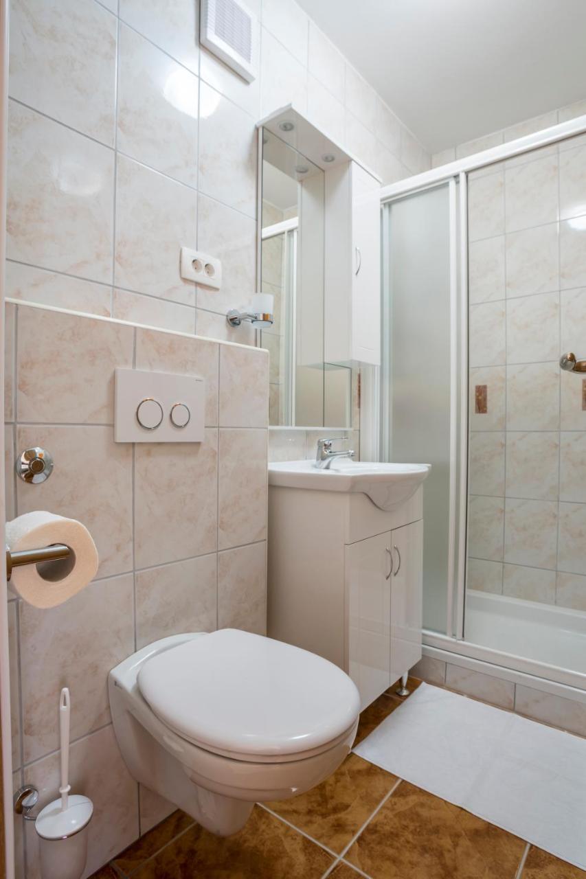 Apartmani Bezmalinovic 볼 외부 사진